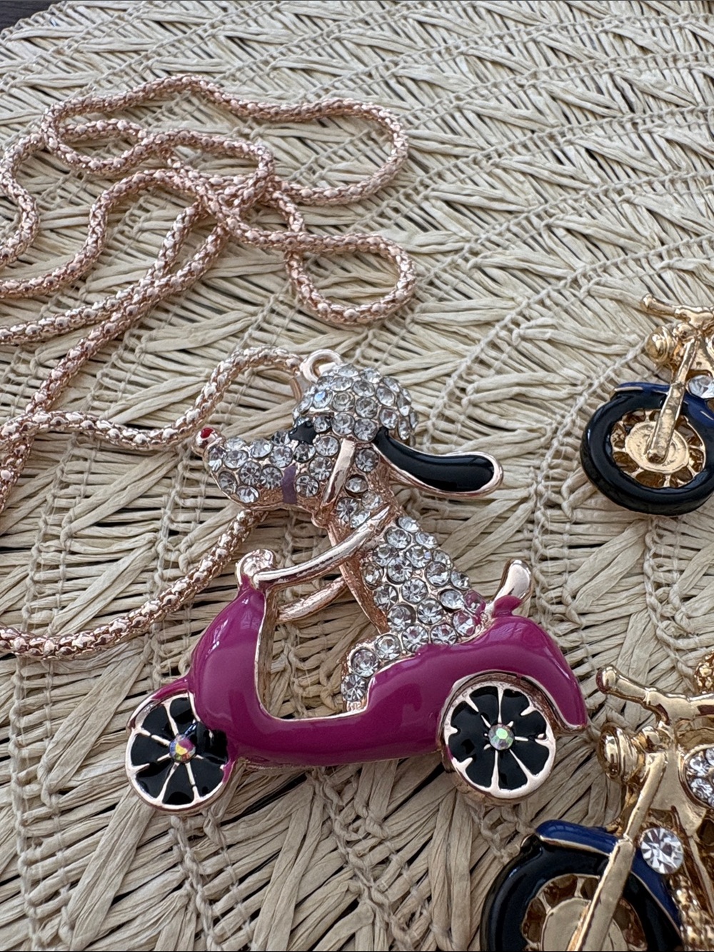 3 Necklaces with Betsey Johnson tags - Picture 6 of 7